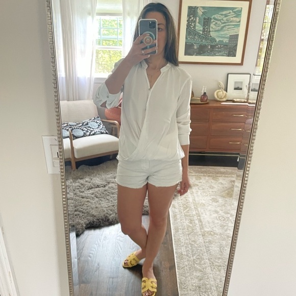 BlankNYC Twist Front White Shirt - Picture 3 of 13